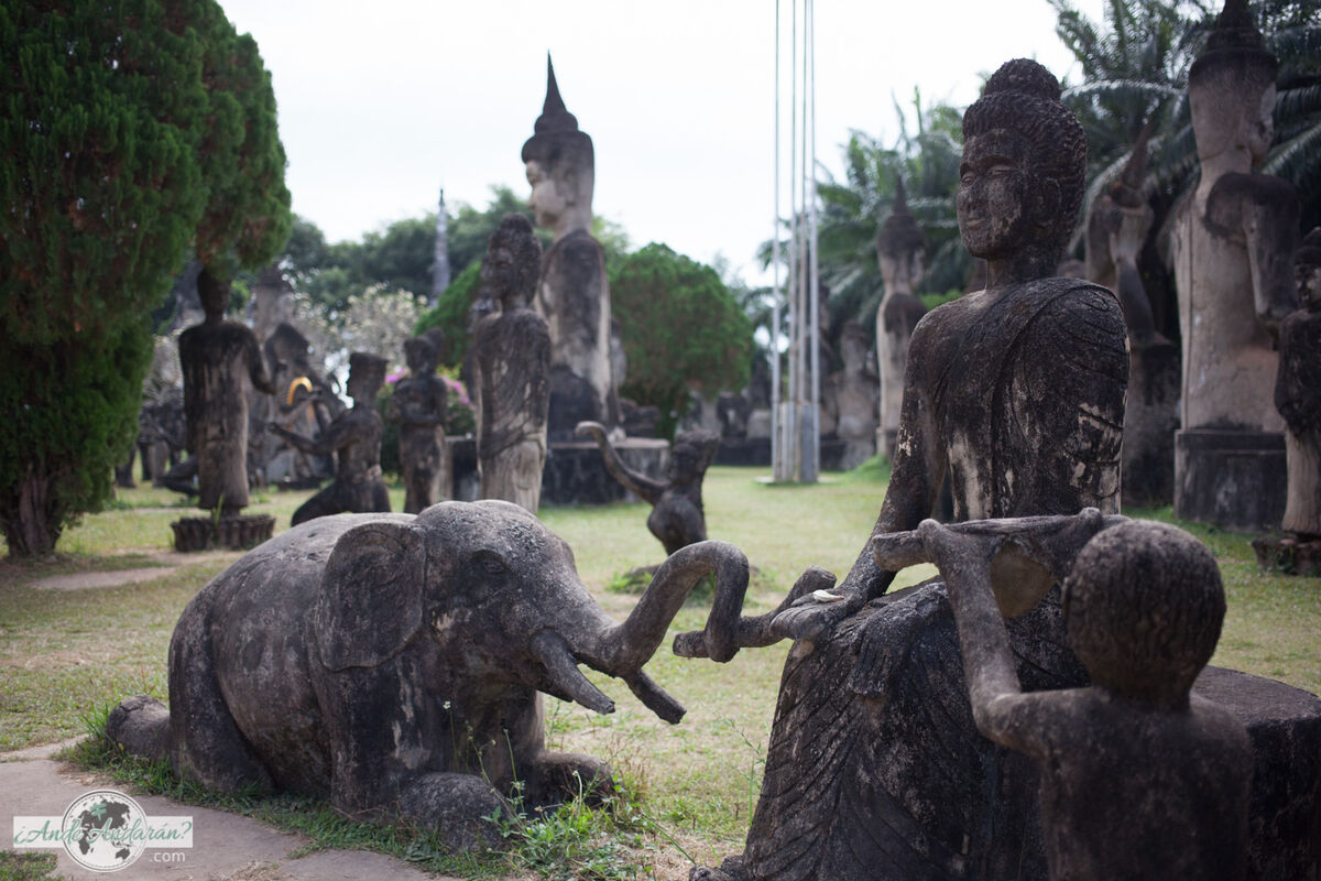 esculturas en Buddha Park