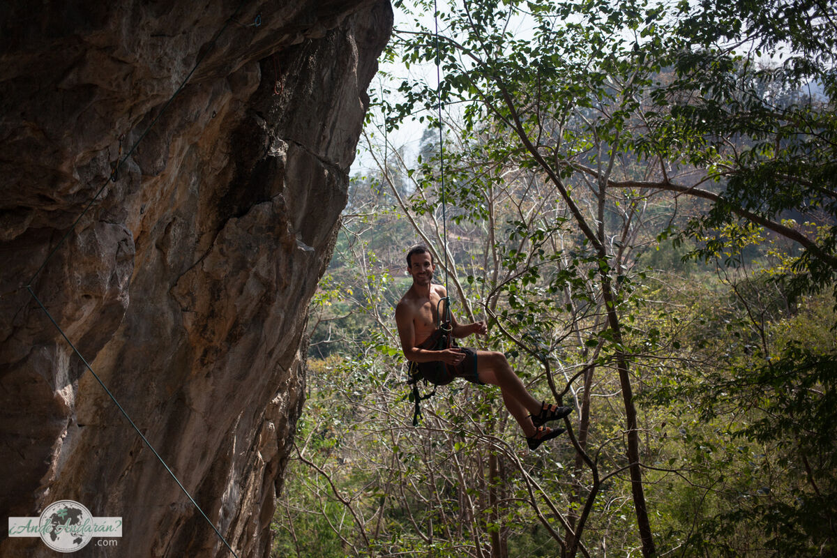 Foaming at the mouth, 6c+, sector Aircon Wall
