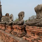 Buddhas decapitados